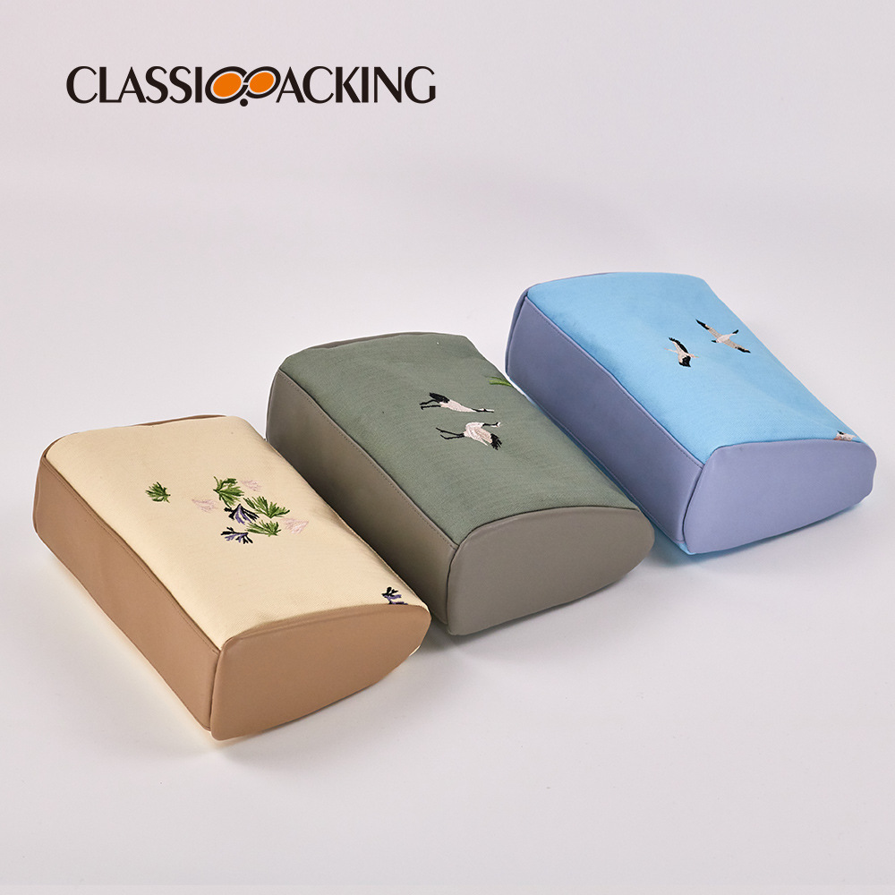 2021 nueva bolsa de cosméticos de almacenamiento impermeable y portátil bolsa de almacenamiento de cosméticos bordada de gran capacidad LOGO