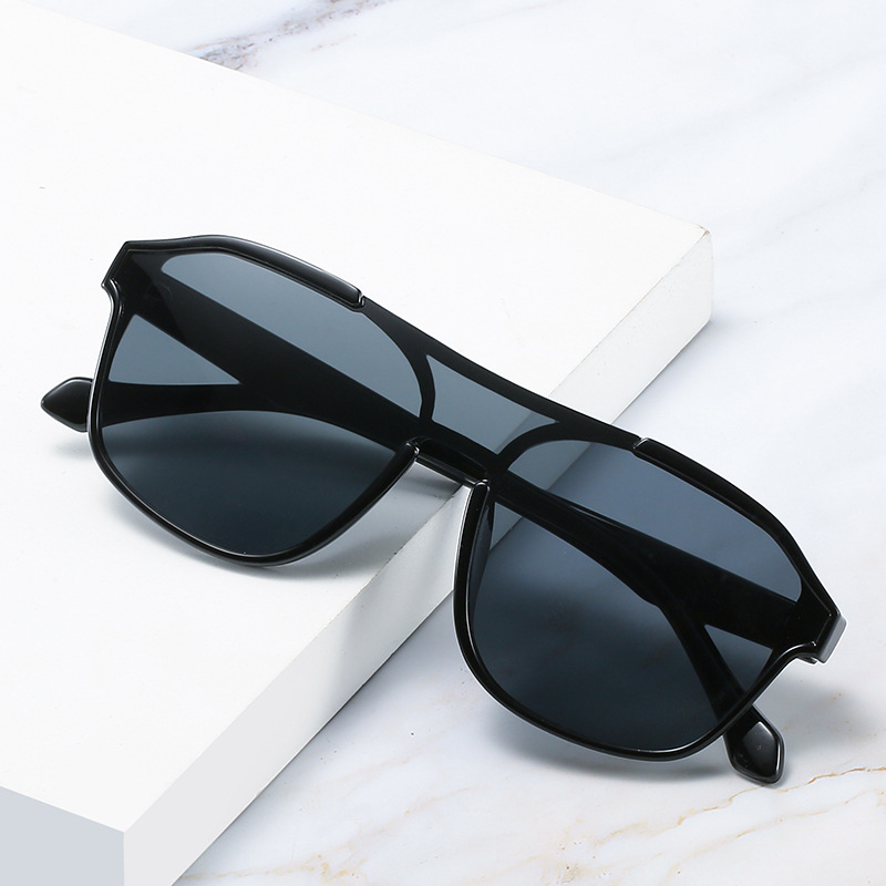 Nueva moda Comercio exterior europea y americana de una sola pieza gafas de sol polarizadas hombres cuadrados ins Internet celebridad montar gafas de sol suministro directo de fábrica