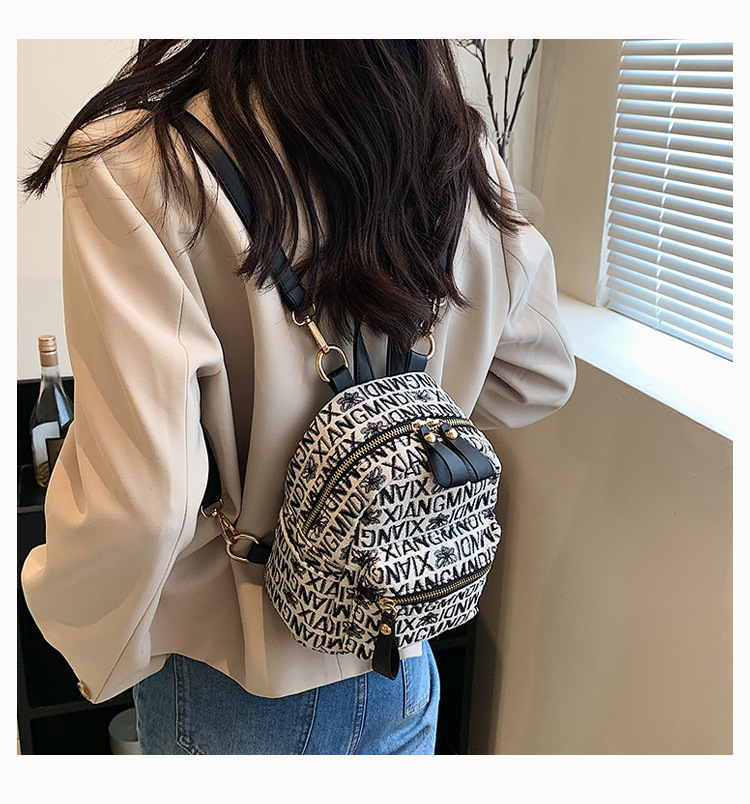 Women's Small Canvas Letter Streetwear Square Zipper Fashion Backpack display picture 4