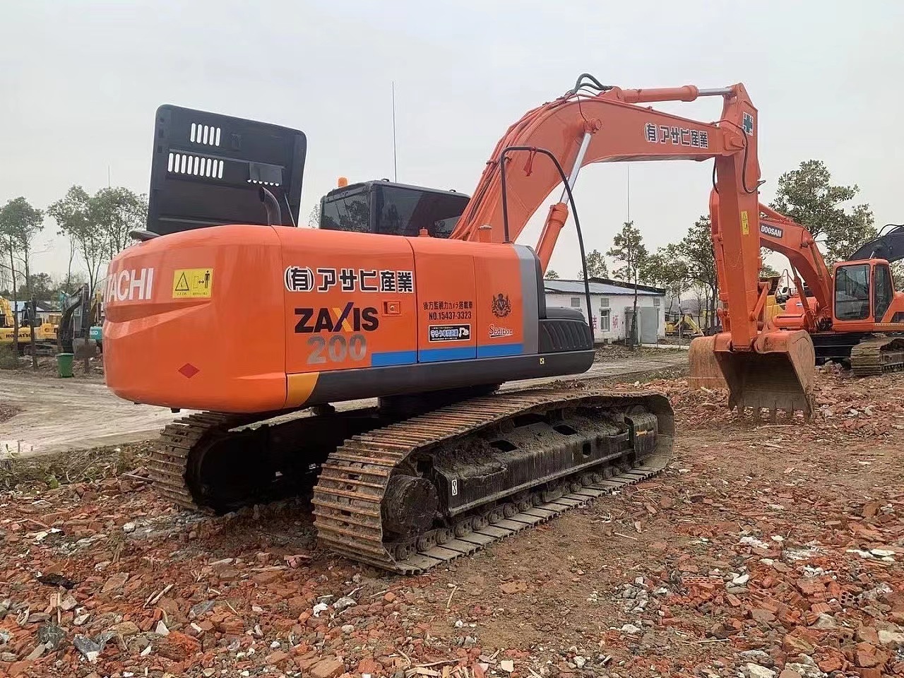 Todo el coche de importación de segunda mano Hitachi 210 excavadora 200 Komatsu 240 SanY 235 Hyundai