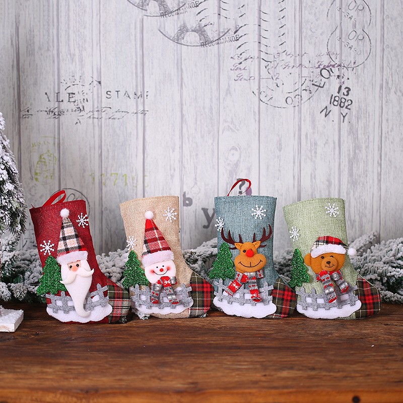 Decoraciones navideñas Santa Claus calcetines tela a cuadros muñeca calcetines de lino árbol de Navidad colgante adornos bolsa de regalo de Navidad