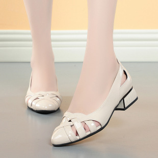 Baotou Sandals for Women, Summer 2025 New Style, Large Size Women's Shoes, Blue, Middle-Aged Mom's Soft Leather Flat Heel Woven Hollow Single Shoes