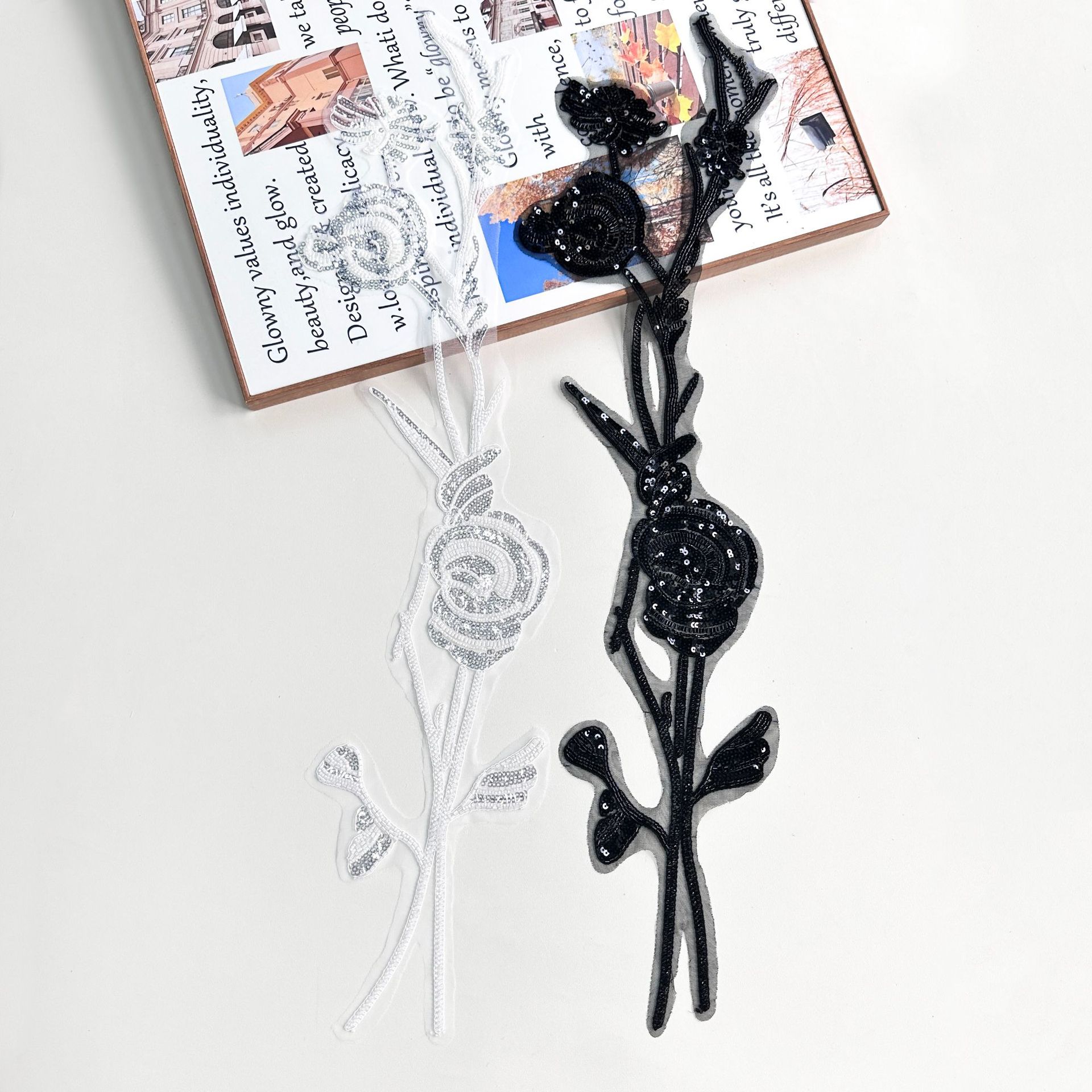 Bordado de encaje negro rosas de capotón largo cuentas tridimensionales decoración accesorios de ropa DIY pegatinas al por mayor image 4
