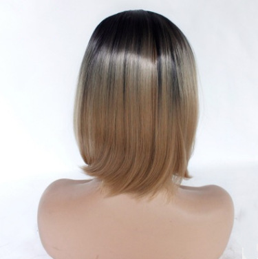 Peruca de cabello corto marrón de encaje de fibra química europea y americana frente LW0289