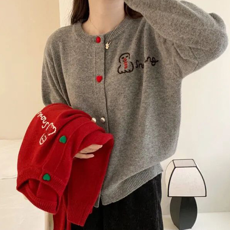 2024 Primavera y otoño nueva perla hebilla cuello redondo casual top coat Carta bordada de estilo coreano de las mujeres suéter de punto cardigan