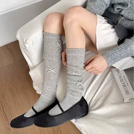 蕾丝蝴蝶结堆堆袜怎么选?春夏季韩系少女风指南