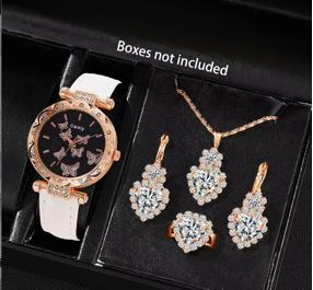 화이트 + 화이트 러브 다이아몬드 액세서리