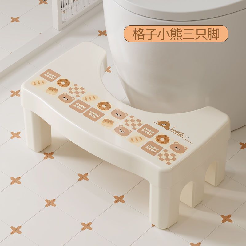 家庭用便器の腰掛けは足を踏みます。腰掛けはしゃがみます。|undefined