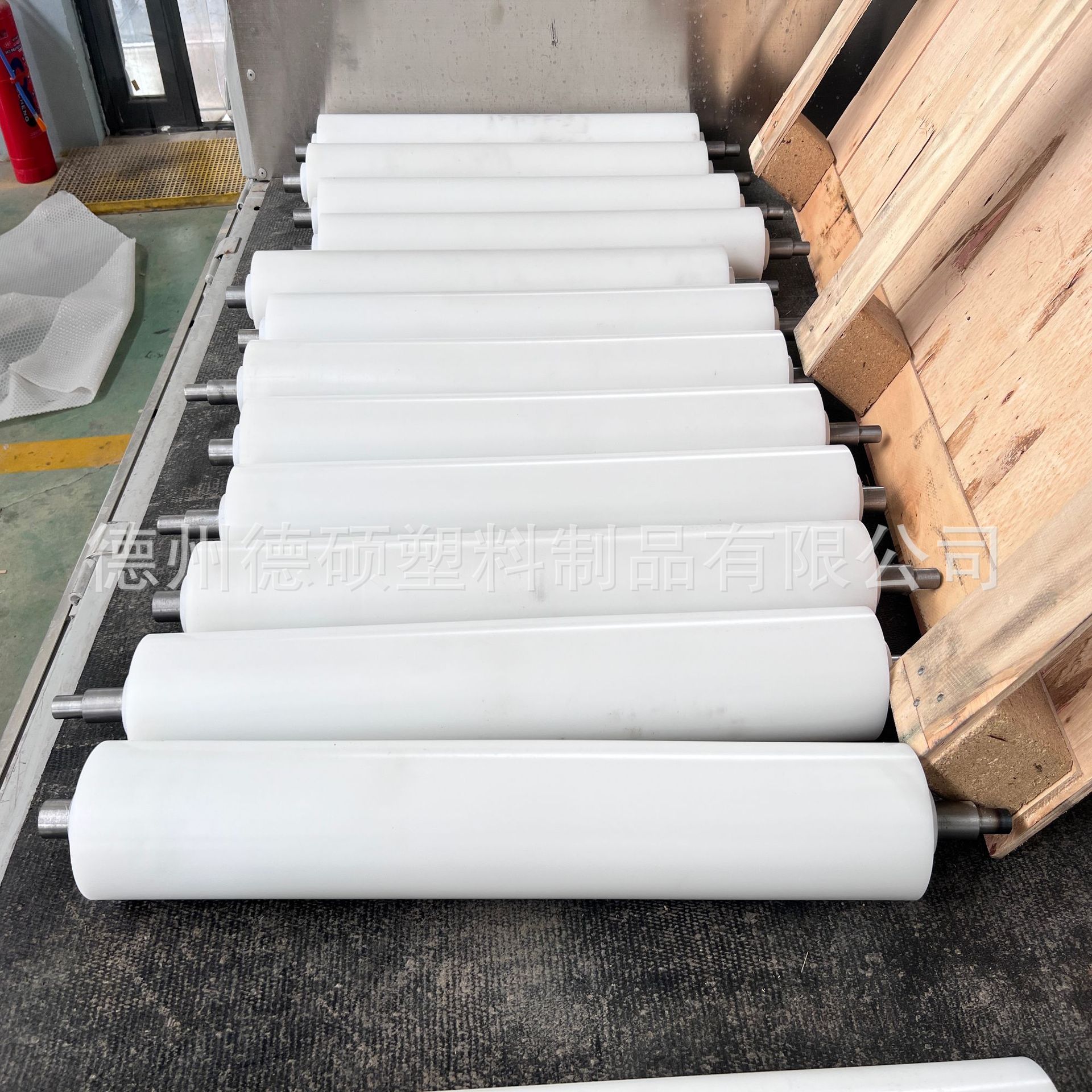 尼龙托辊尼龙制品生产厂家尼龙件尼龙滚轮滚子耐磨