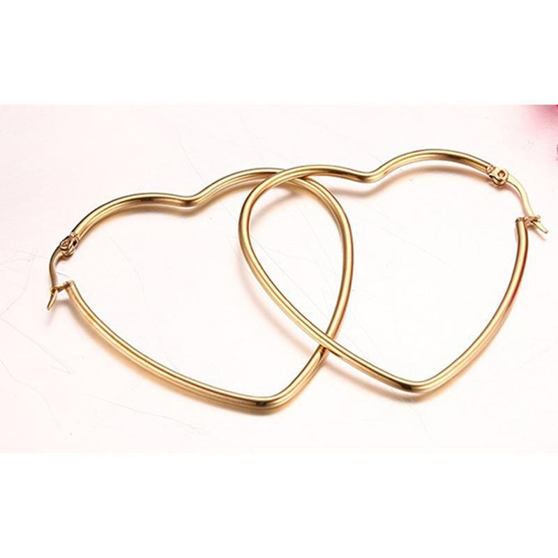 Simple Style Heart Shape Titanium Steel Gold Plated Hoop Earrings 1 Pair display picture 2