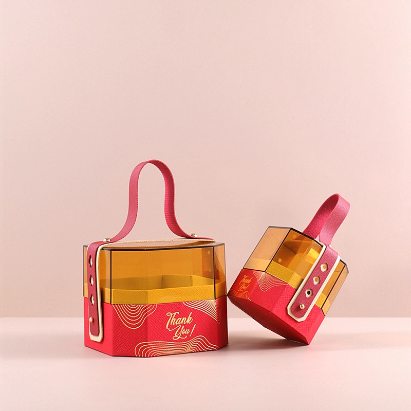 Gift box, 2023