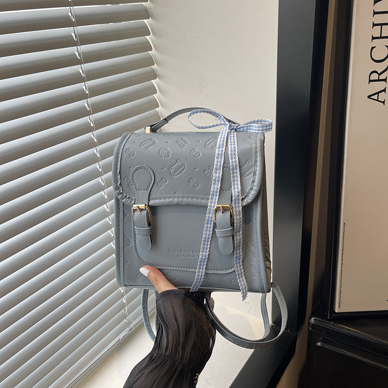 Este año, la moda de color sólido 2026 nueva tendencia de moda, mochila coreana, mochila de viaje.