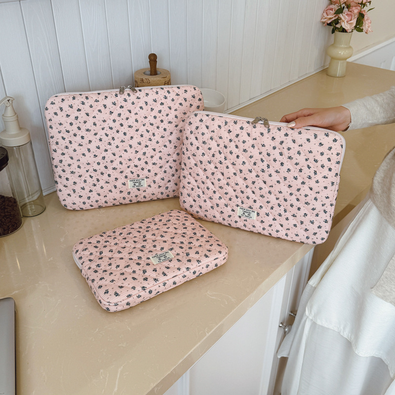 New Floral Notebook Sleeve for Women, Lightweight and Versatile, Quilted Embroidery Tablet Protective Case New Floral Notebook Sleeve for Women, Lightweight and Versatile, Quilted Embroidery Tablet Protective Case
