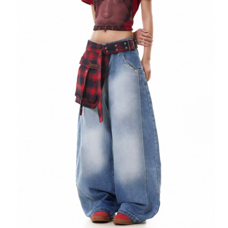Plus-Size American Retro Red Plaid Apron Layered over Jeans for Men, Summer Street Style, Curved Silhouette Wide-Leg Pants