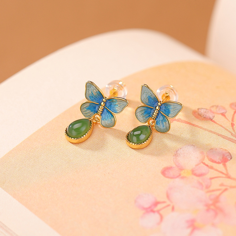 Bông tai Stud bạc S925 mạ vàng đính đá ngọc bích hồng nam mã não hình bướm — Tiền thủy hồng