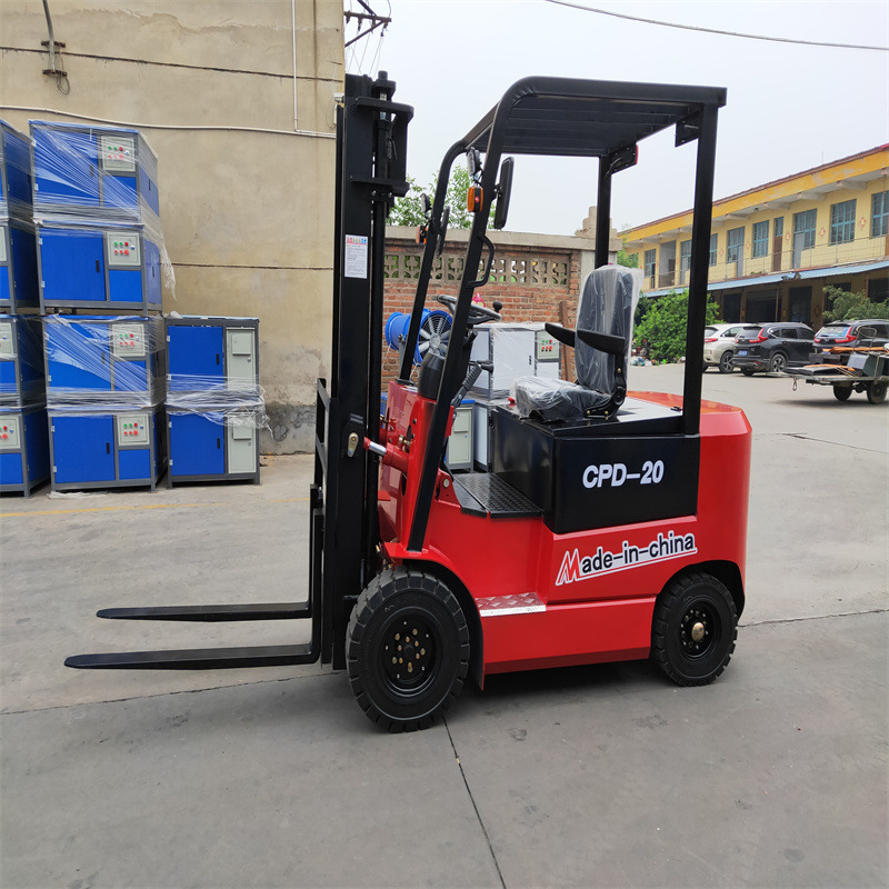 新款全电动搬运车 座驾式2吨堆高车 简易电动叉车