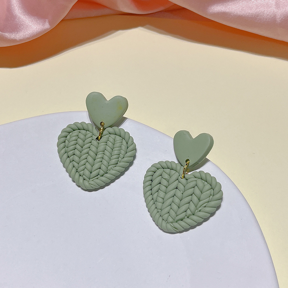 Simple Style Heart Shape Soft Clay Handmade Women's Drop Earrings 1 Pair display picture 11