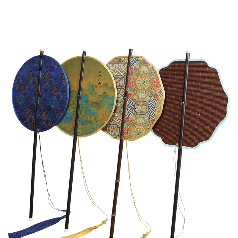 Ventilador de cintura antiguo estilo Hanfu impresión grupo de ventilador al por mayor cheongsam ventilador de cintura de mango largo frisa puede rizar ventilador de colga de mango largo ventilador de bambú púrpura