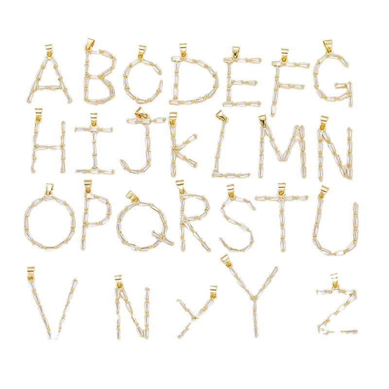 Venta caliente transfronteriza nuevo estilo de cobre con incrustaciones de circón 26 letras inglesas collar colgante T cuadrado de bambú letra cadena de clavícula femenina