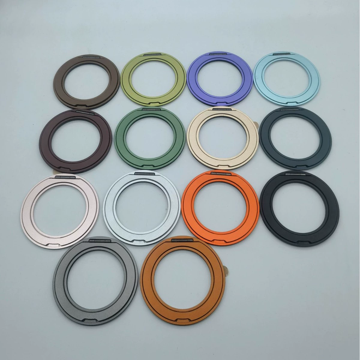 Тонкая подставка для телефона с магнитным креплением, вращающаяся на 360 градусов, бесшумная, универсальная для Apple и Android, модель 2.3