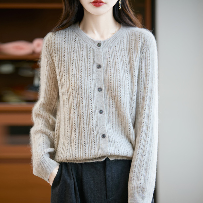 French-Style Hollow-Out Knit Sweater for Women, Short Jacket, Fleece Sweater, Korean-Style Loose and Lazy Cardigan for Petite Women, Autumn and Winter
