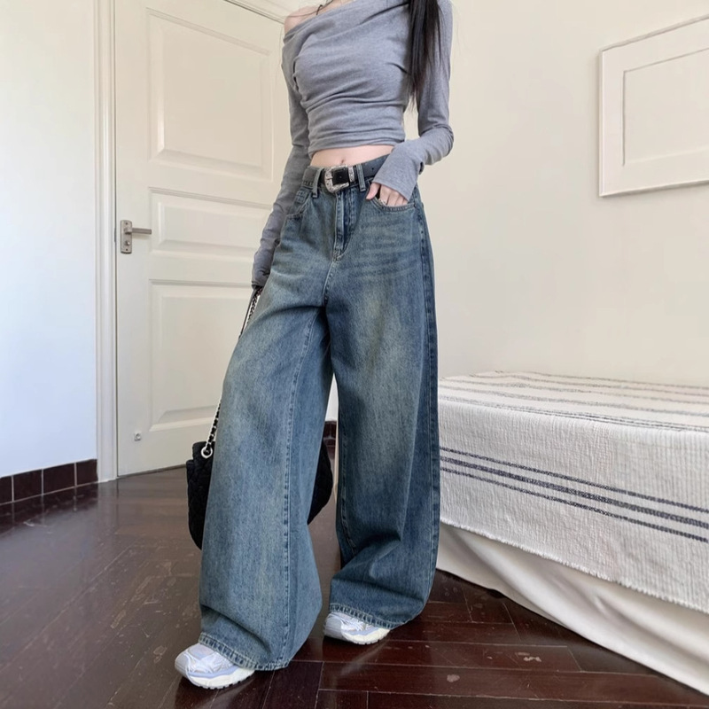 外国貿易の金はアメリカのレトロなストレートジーンズの女性の腰がゆったりしています。|undefined
