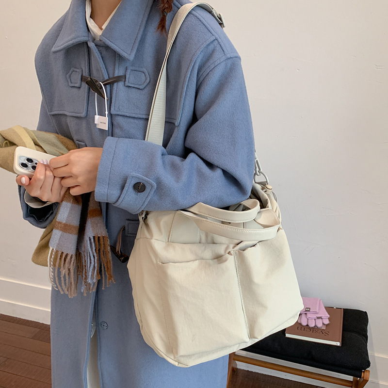 Casual Women's Shoulder Bag Student Tote Bag Nylon Large Capacity Commuter Crossbody Bag - Thumbnail 4