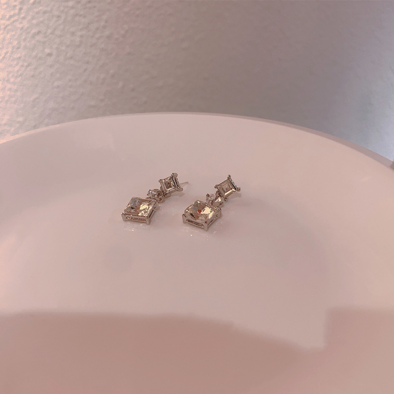 Mode Simple Géométrique Diamant Gland Boucles D'oreilles Boucles D'oreilles En Alliage display picture 6