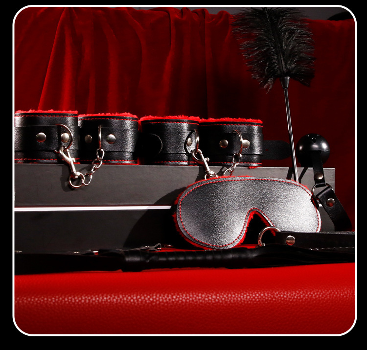 Jiuai Couple’s Bondage Handcuffs Set, Metal Restraints, Red, Adult Roleplay Accessory — detail image 19