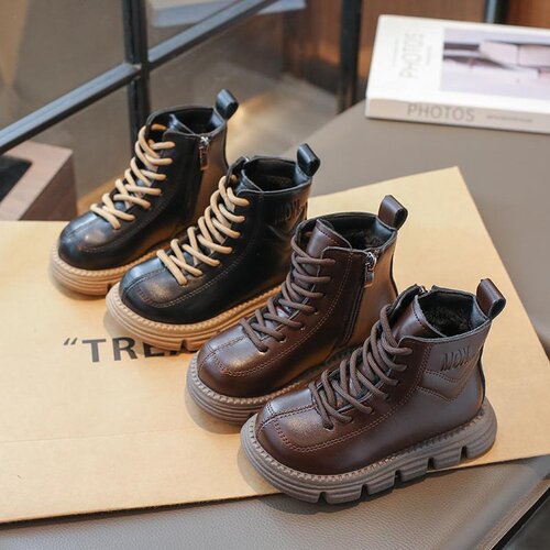 Girls 'Martin boots, new autumn and winter cold-proof children's leather boots, soft sole and velvet, girls' low-cut short boots, non-slip