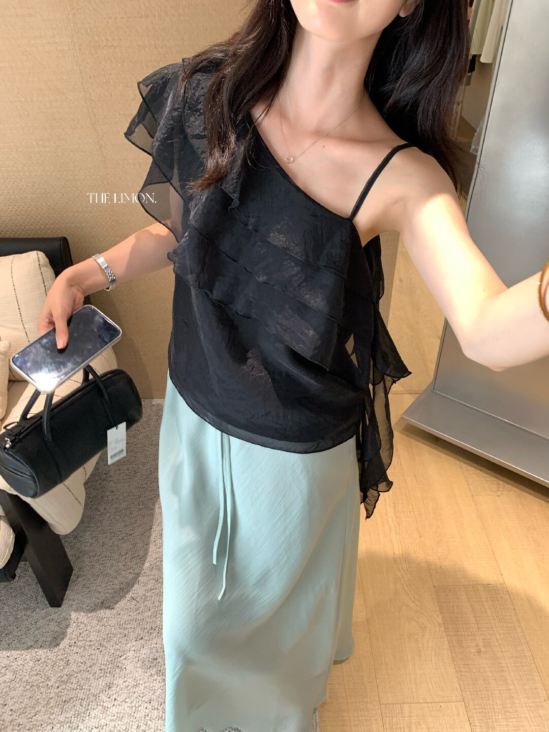 Áo sơ mi nữ một vai xếp tầng phối ren, tay ngắn, phong cách Hàn Quốc — màu đen, Màu cà phê, màu cam, màu mơ chi tiết 29