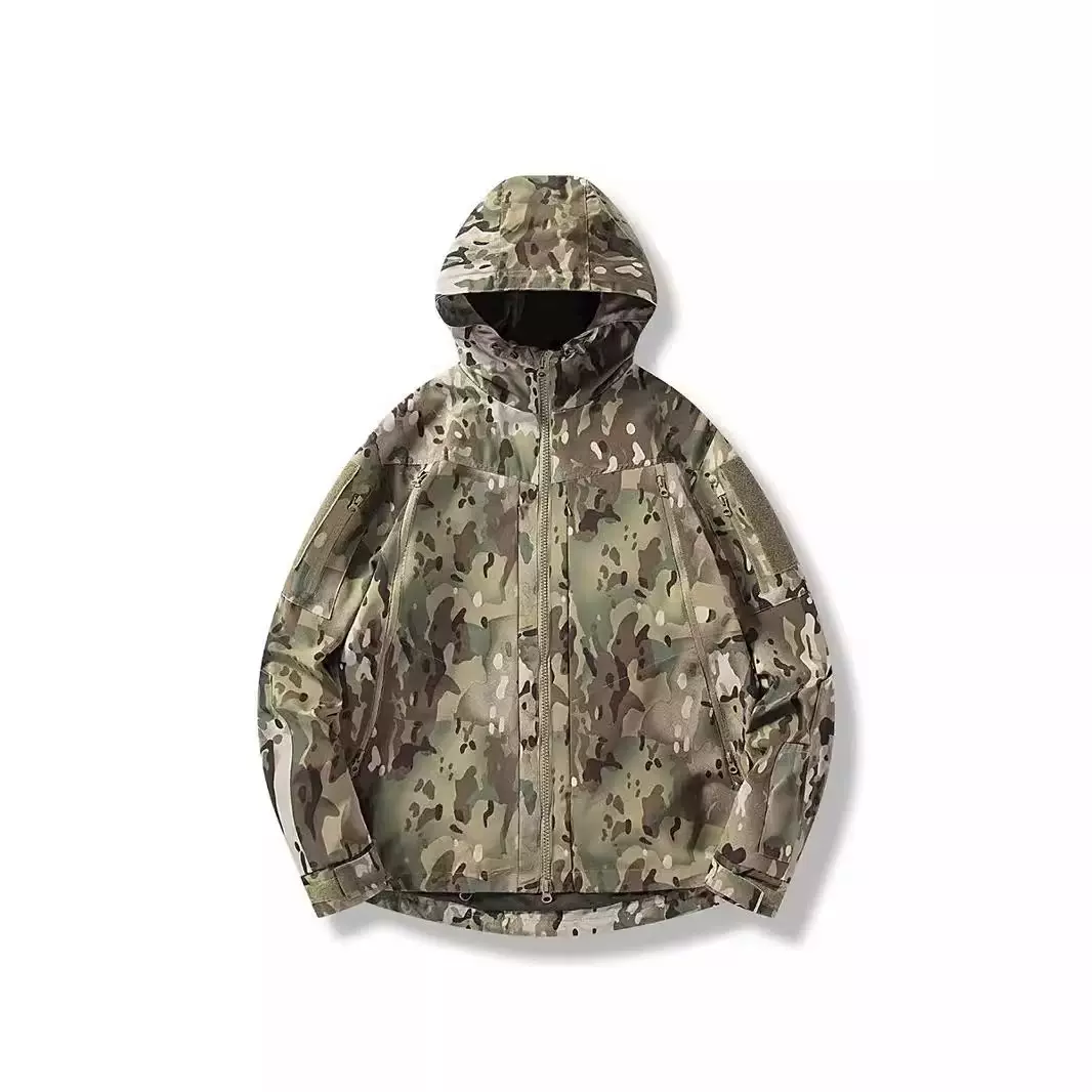 户外迷彩防水风衣男士春秋连帽冲锋衣软壳夹克潮牌情侣工装外套
