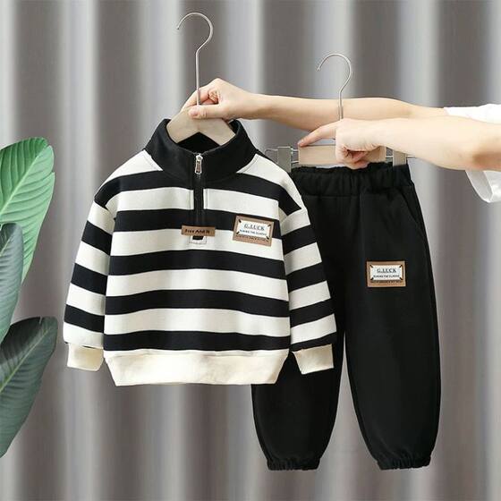 Boys' Spring and Autumn suit Western Style 2025 New Children's Sweatshirt Fashionable Handsome Striped Spring Two-piece Fashionable