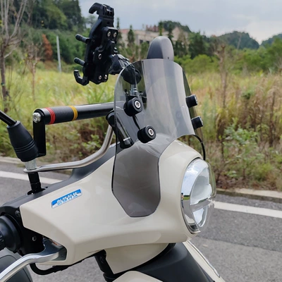Motorcycle front windshield: Fuxi Pedal Motorcycle Modified