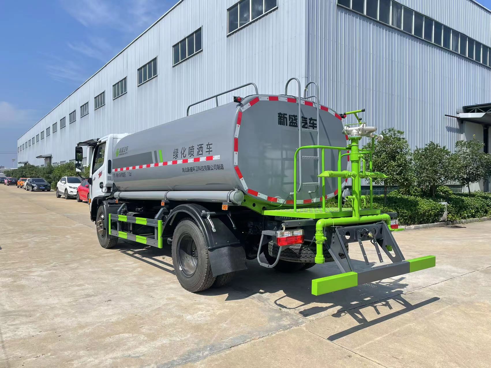 Professional Customized Sprinkler Truck 10 Cubic Meter Sprinkler Truck Can Be Equipped with a Large Platform and a Fog Cannon Can Be Installed with an Electronic Water Bubble