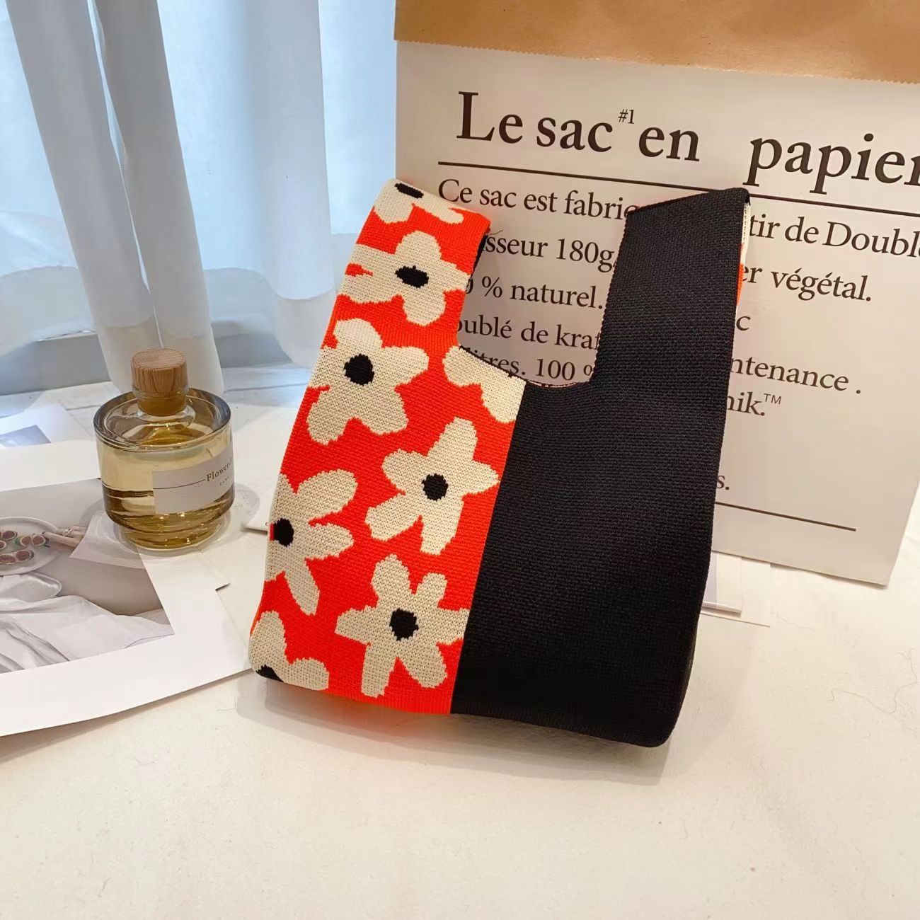 INS bolso de celebridad de Internet bolso de cubo de lana de punto para mujer bolso de mano casual bolso de mano de estilo japonés y coreano bolsa de Almuerzo