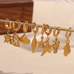 �W���r�к��s���|С�����h���P��18K��С���ļ�����ϵ�ж���Ů