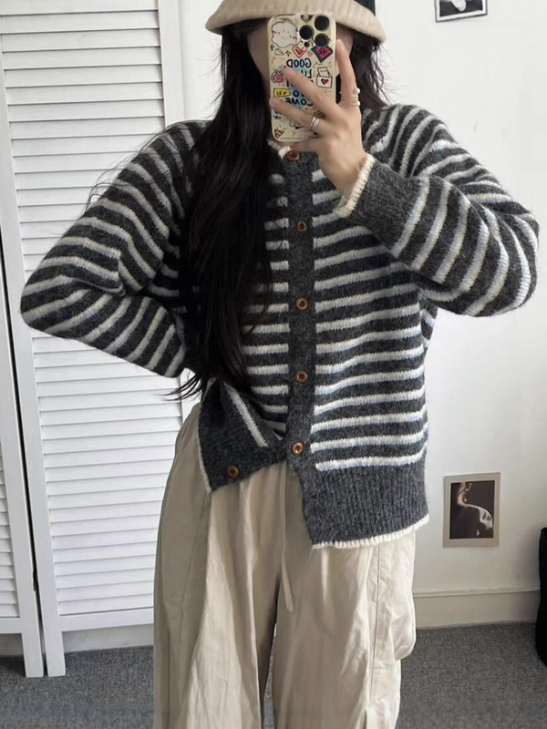 八奶复古撞色条纹针织毛衣开衫女 25秋冬新款简约软糯毛衣外套潮|undefined