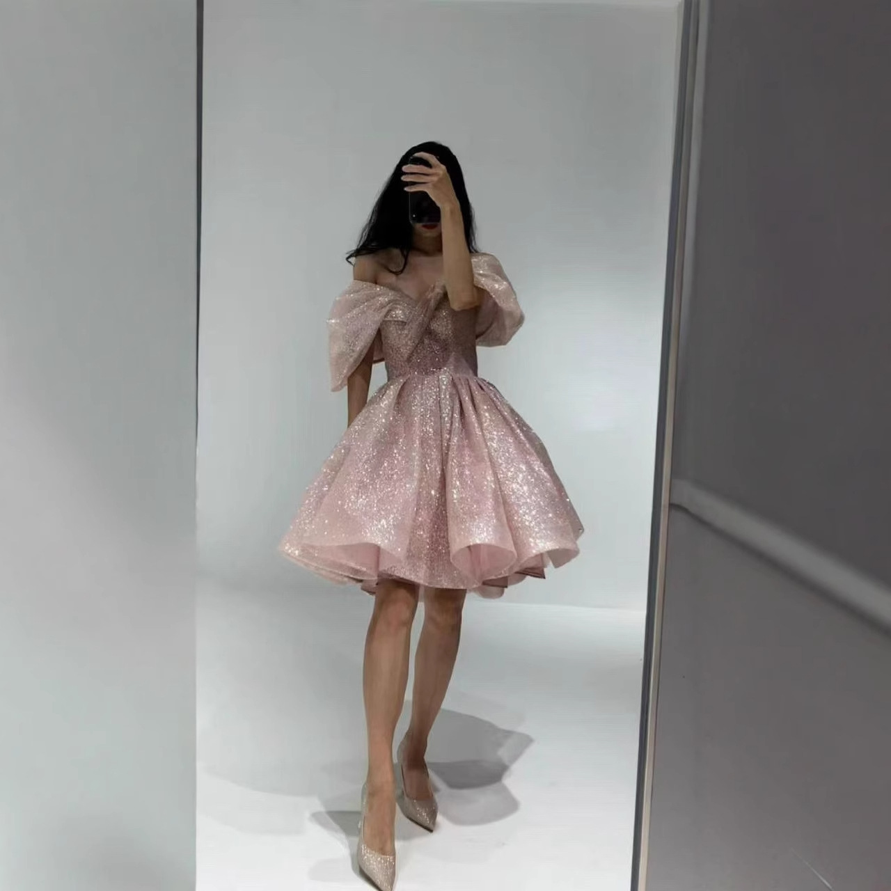 新款法式轻奢公主蓬蓬裙女粉色亮片一字肩气质短款生日宴会礼服裙