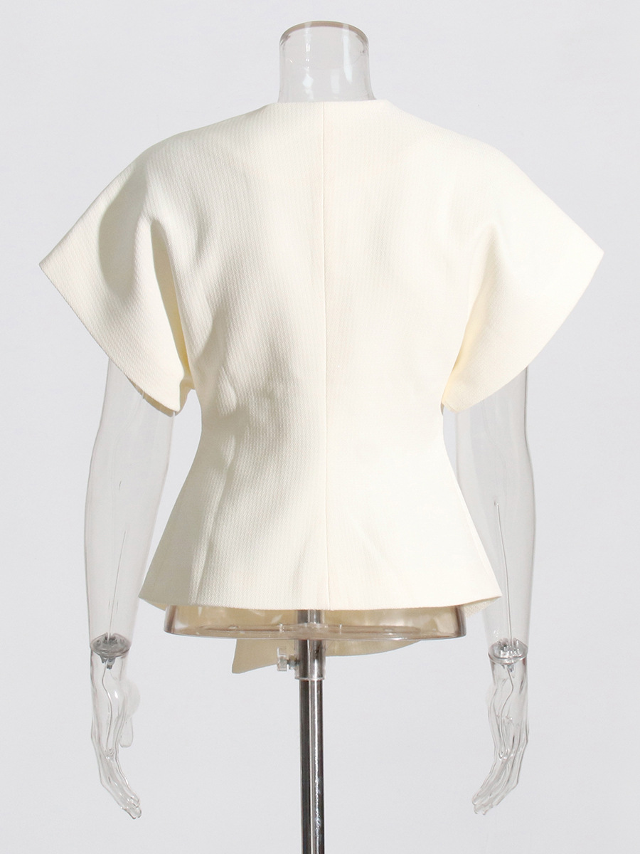 Traje asimétrico elegante de nuevo estilo 2026 con efecto adelgazante y cintura entallada, mangas caídas, chaleco y camisa de estilo ejecutivo para mujer.
