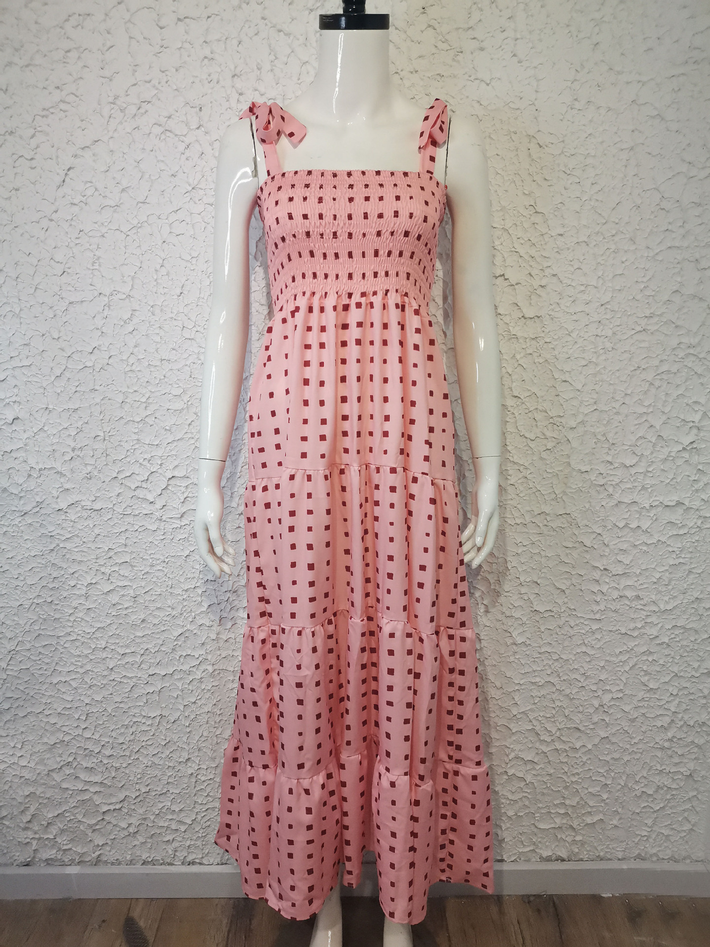 259g Weight Maxi Long Dress Dress Length Type Sleeveless Sleeve Length Regular Dress Dresses Type Regular Sleeve Sleeve Type Polyester Fabric Type High Waist Waist Line Daily Occasion Strap Neckline Regular Fit Fit Type Printing, Polka Dots Pattern Summer, Spring Season Women's Gender Elegant Style Wholesale Women's Elegant Printing Polka Dots Daily Strap Sleeveless Regular Dress 80