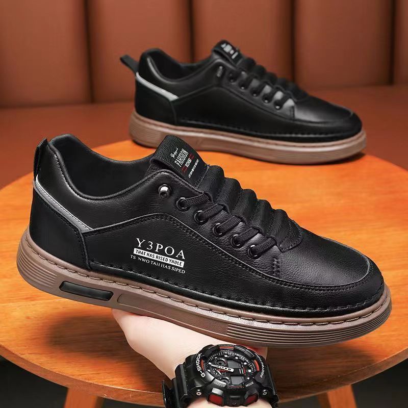 Nuevos zapatos de hombre ligeros de otoño zapatos de skate de un pie zapatos casuales de hombre para estudiantes pequeños zapatos de marea blanca