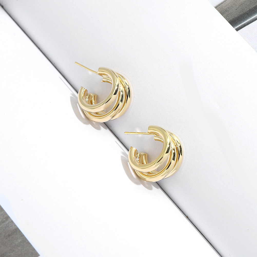 Retro C-shaped Multi-layer Earrings display picture 1
