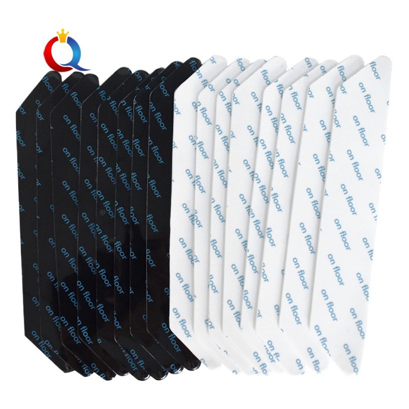 En stock triángulo negro nubes traceless estera antideslizante alfombra pegatinas fijas PU lavable manta antideslizante pegatinas