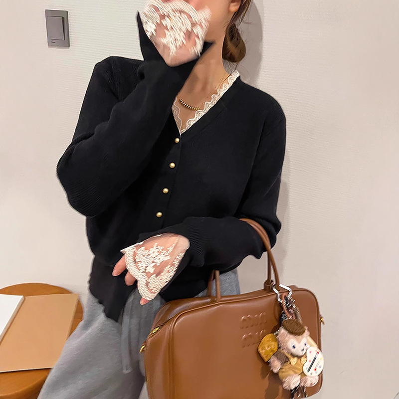 French Splicing Lace Knitwear Fake Two-Piece Knitwear Cardigan Women's Autumn and Winter Loose Jacket Top Autumn and Winter