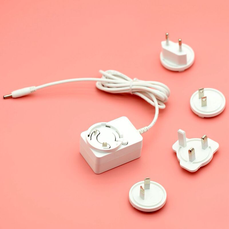German Gs Certified Tuv Router 30V0.4A 12V1.2A Plug with Interchangeable 5V2.4A Adapter German Gs Certified Tuv Router 30V0.4A 12V1.2A Plug with Interchangeable 5V2.4A Adapter