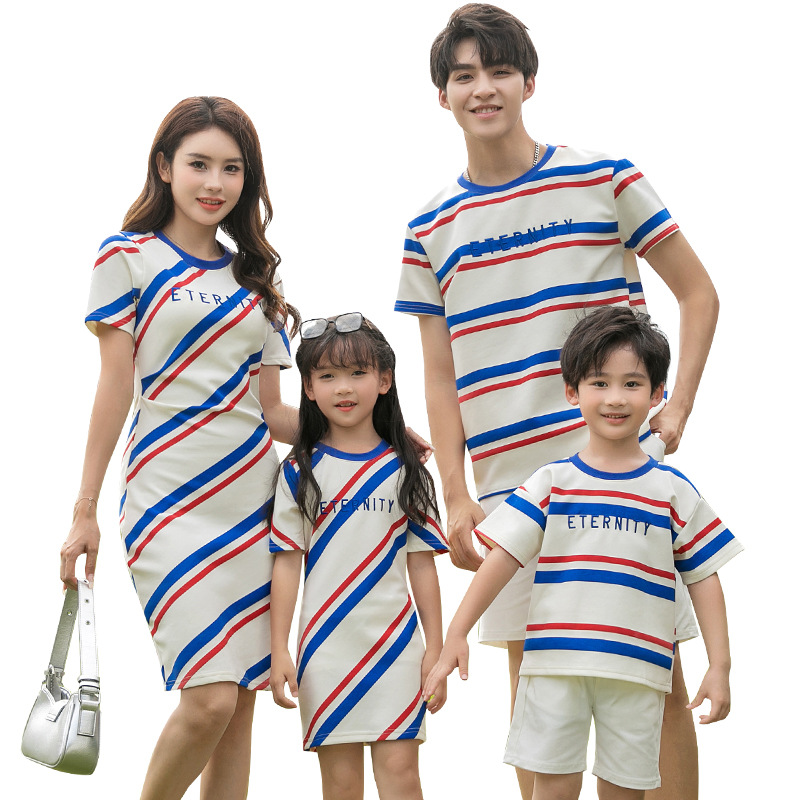 2024 verano nuevo vestido a rayas para padres e hijos, familia de tres, cuello redondo, decoración del hogar, vestido de madre e hija, traje de pareja