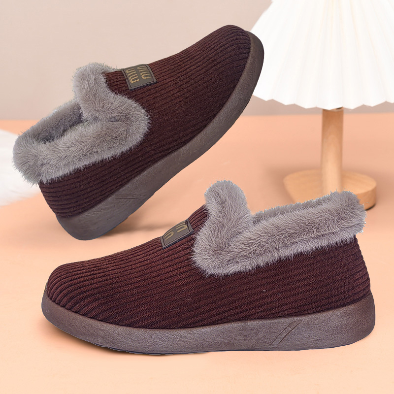 冬一脚蹬老北京布鞋女保暖妈妈鞋软底加绒妈妈奶奶靴中老年人棉鞋