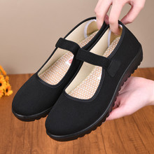 一件代发春夏款女士黑色软底舞蹈鞋平底酒店上班工作鞋中巾妈妈鞋