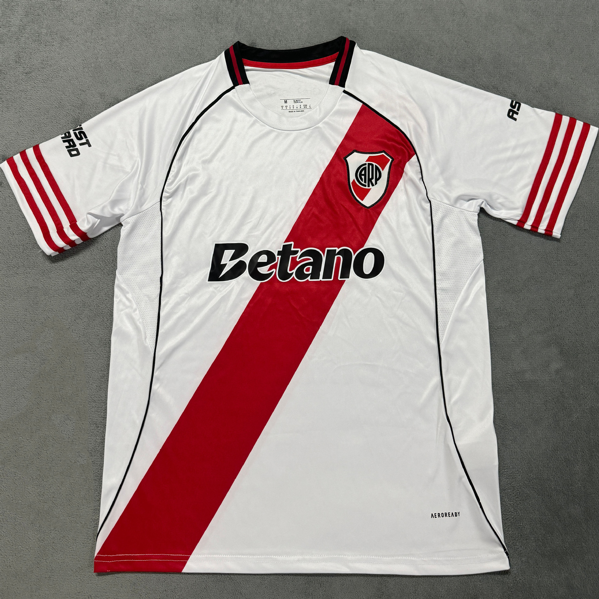 2526 리버 베드 홈 코트